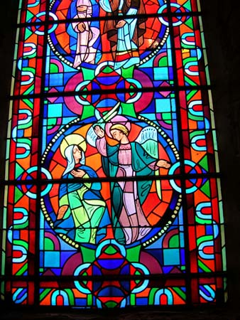 04- visita a Beaugency (vetrate chiesa)